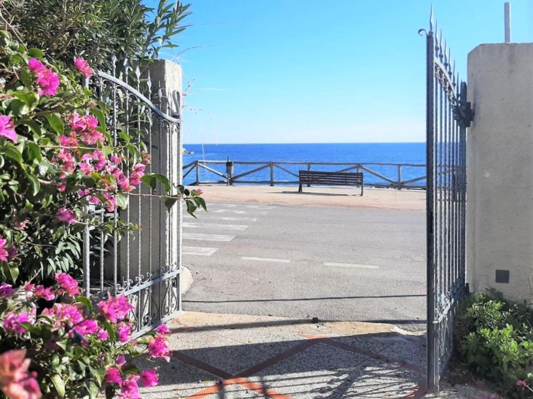 Terrazza Lungomare, E Sei In Spiaggia... Cala Gonone Eksteriør bilde